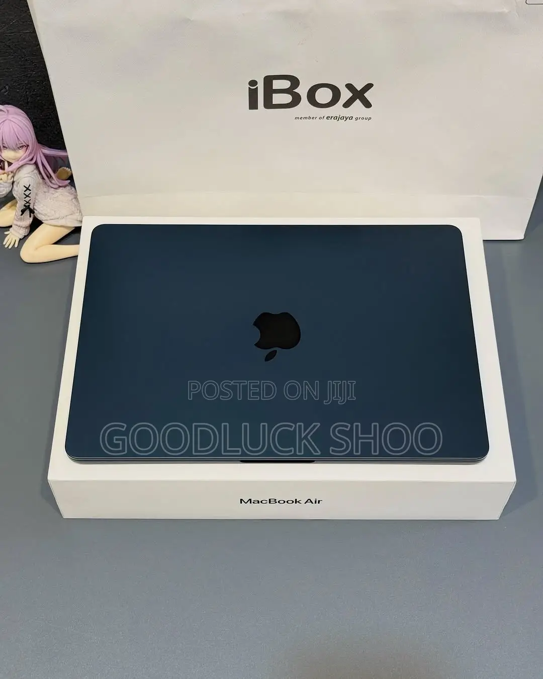 New Laptop Apple MacBook Air 2022 M2 8GB Apple M2 SSD 512GB
