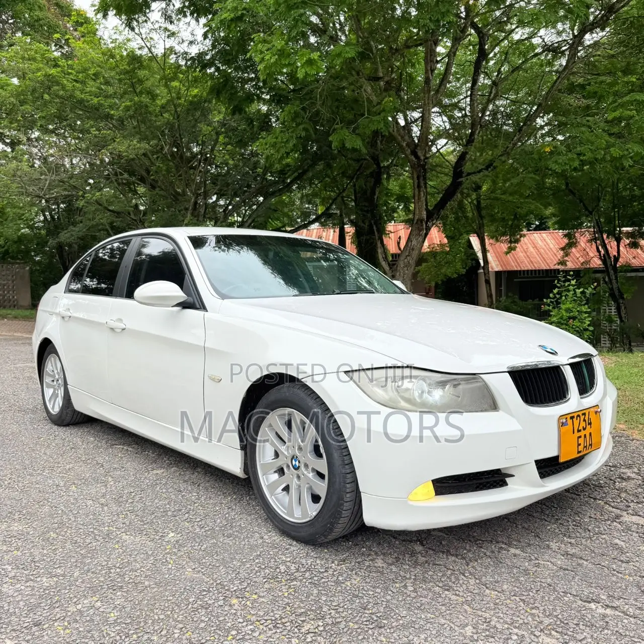 BMW 3 Series 320i RWD 2008 White