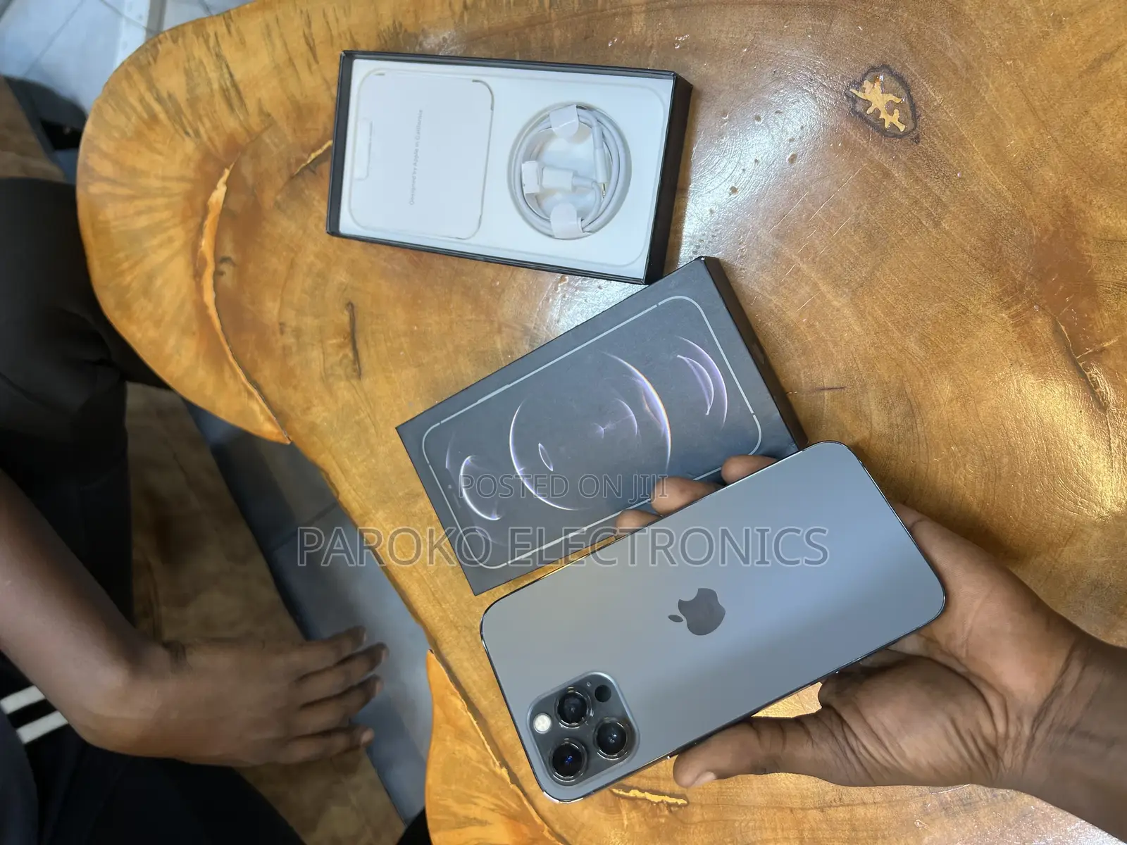 New Apple iPhone 12 Pro 128 GB Black