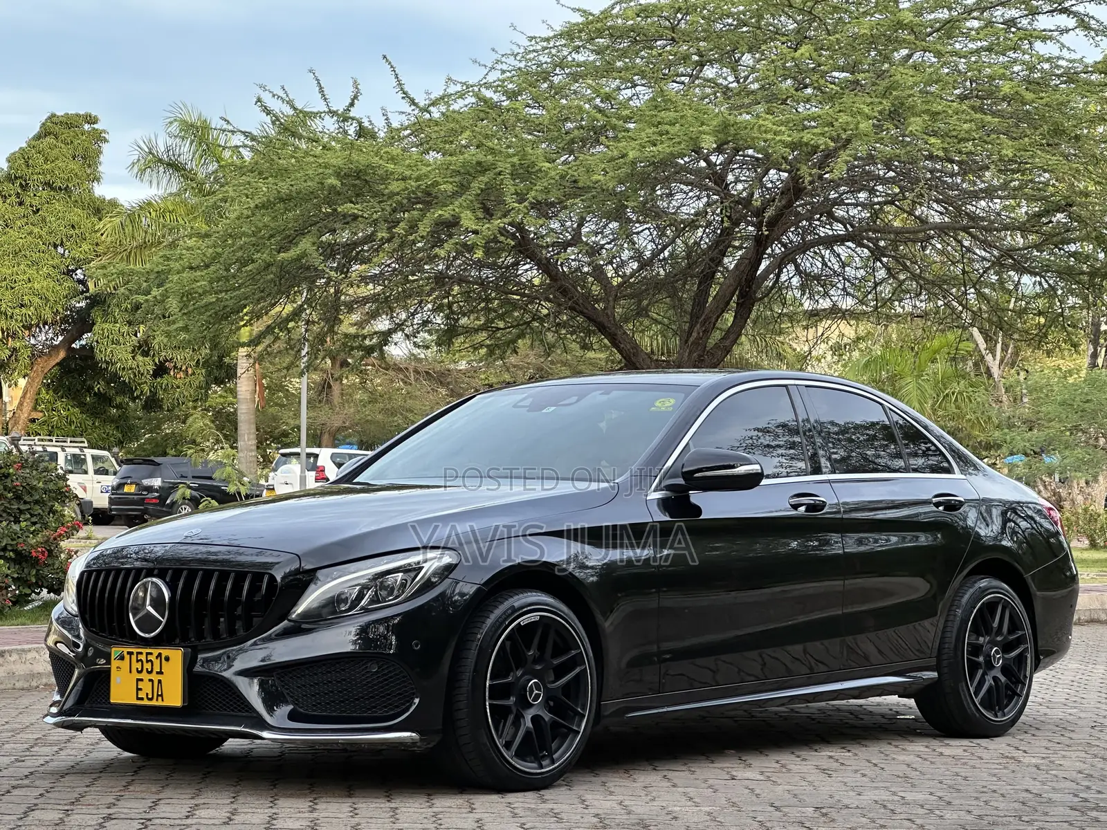 Mercedes-Benz C200 2014 Black