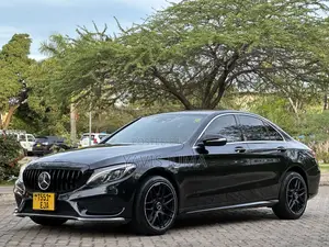 Mercedes-Benz C200 2014 Black