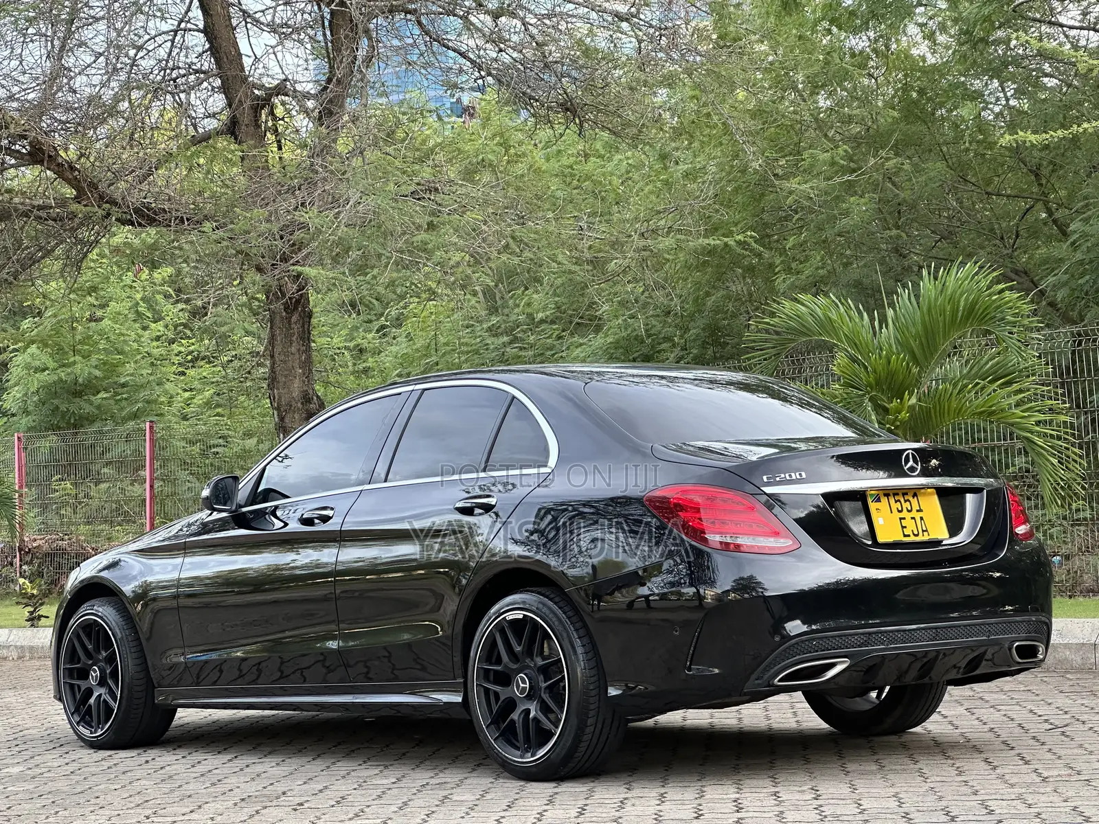 Mercedes-Benz C200 2014 Black