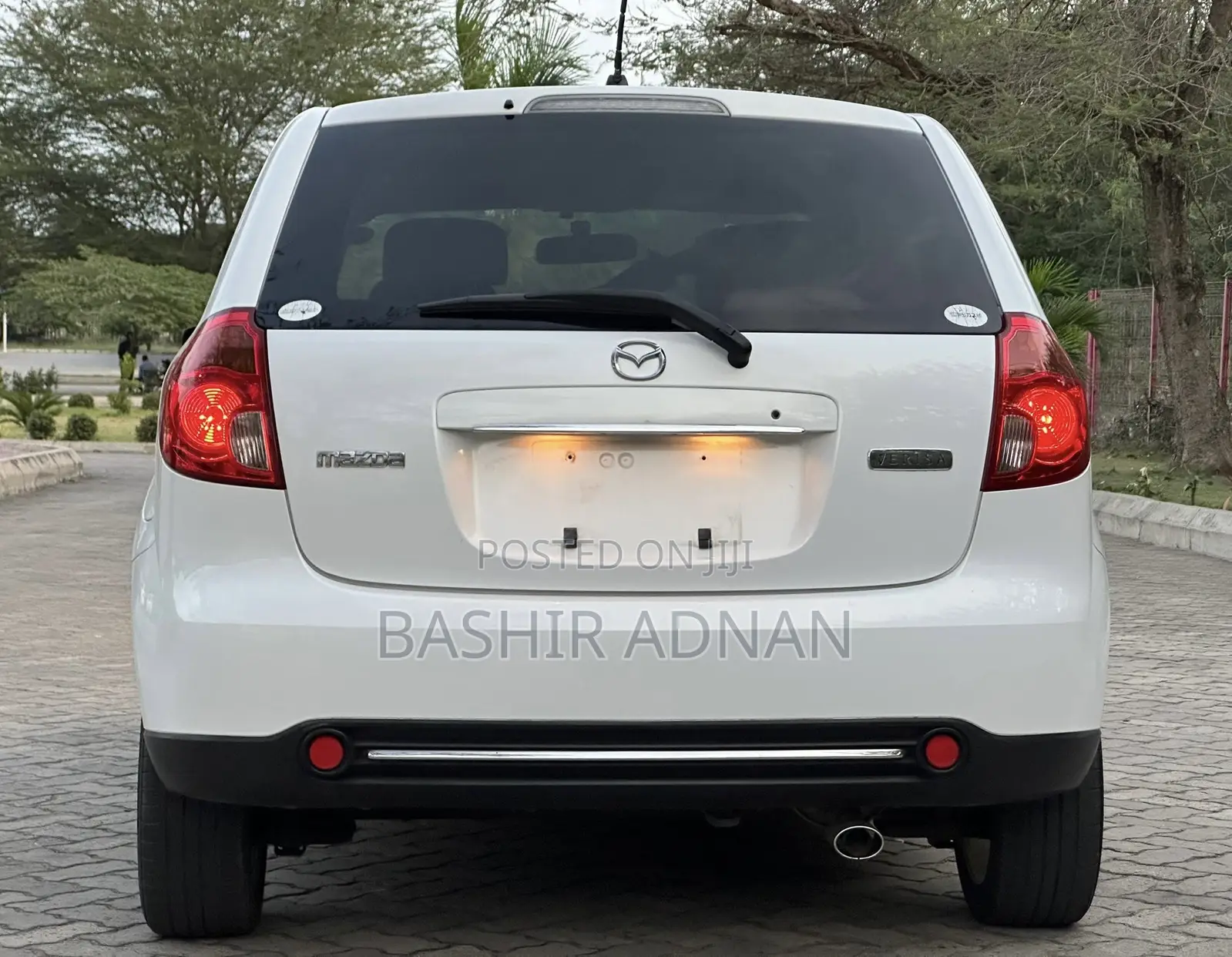 Mazda Verisa 2009 White