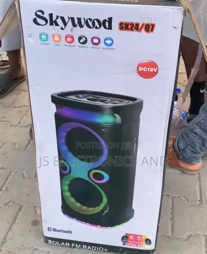 Skywood Party Speaker Q7 Portable Wireless Mic Led Light Original
