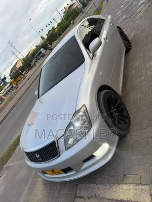 Toyota Crown 2006 Silver
