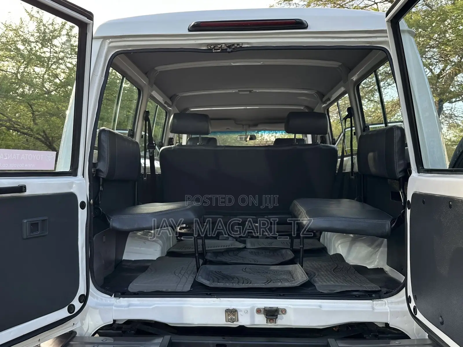 Toyota Land Cruiser 2015 White
