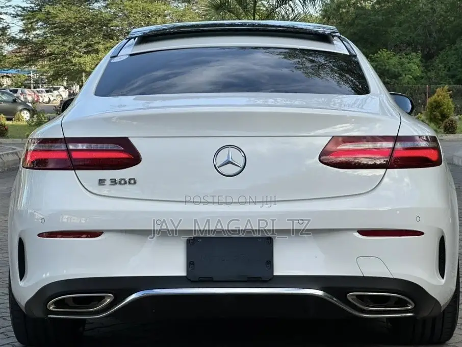Mercedes-Benz E300 2017 White