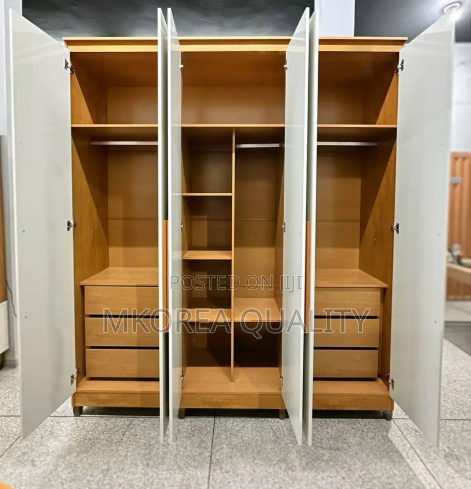 Wardrobe With Six Doors and Six Droos