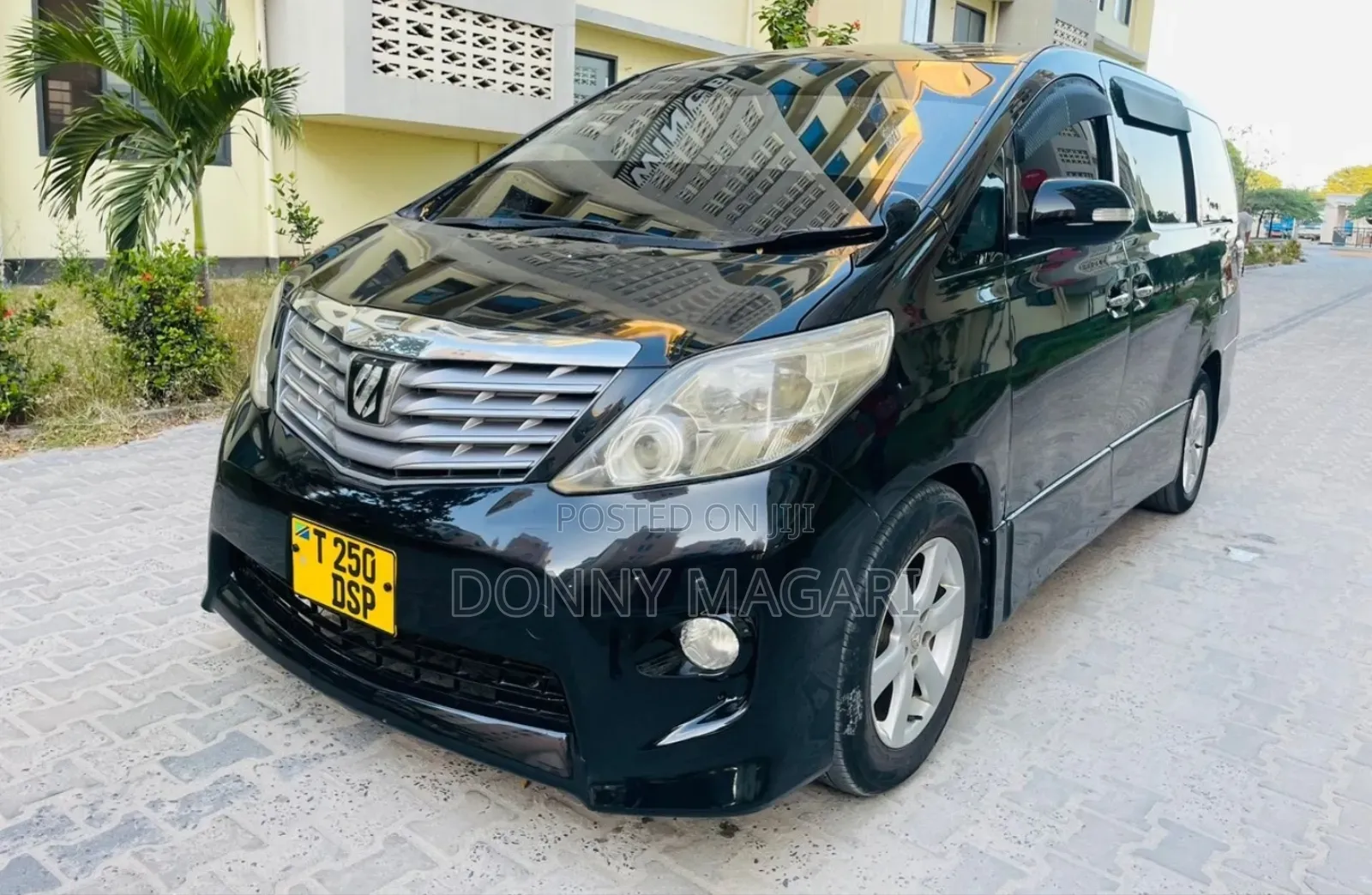 Toyota Alphard 2.4 Petrol AWD 2007 Black