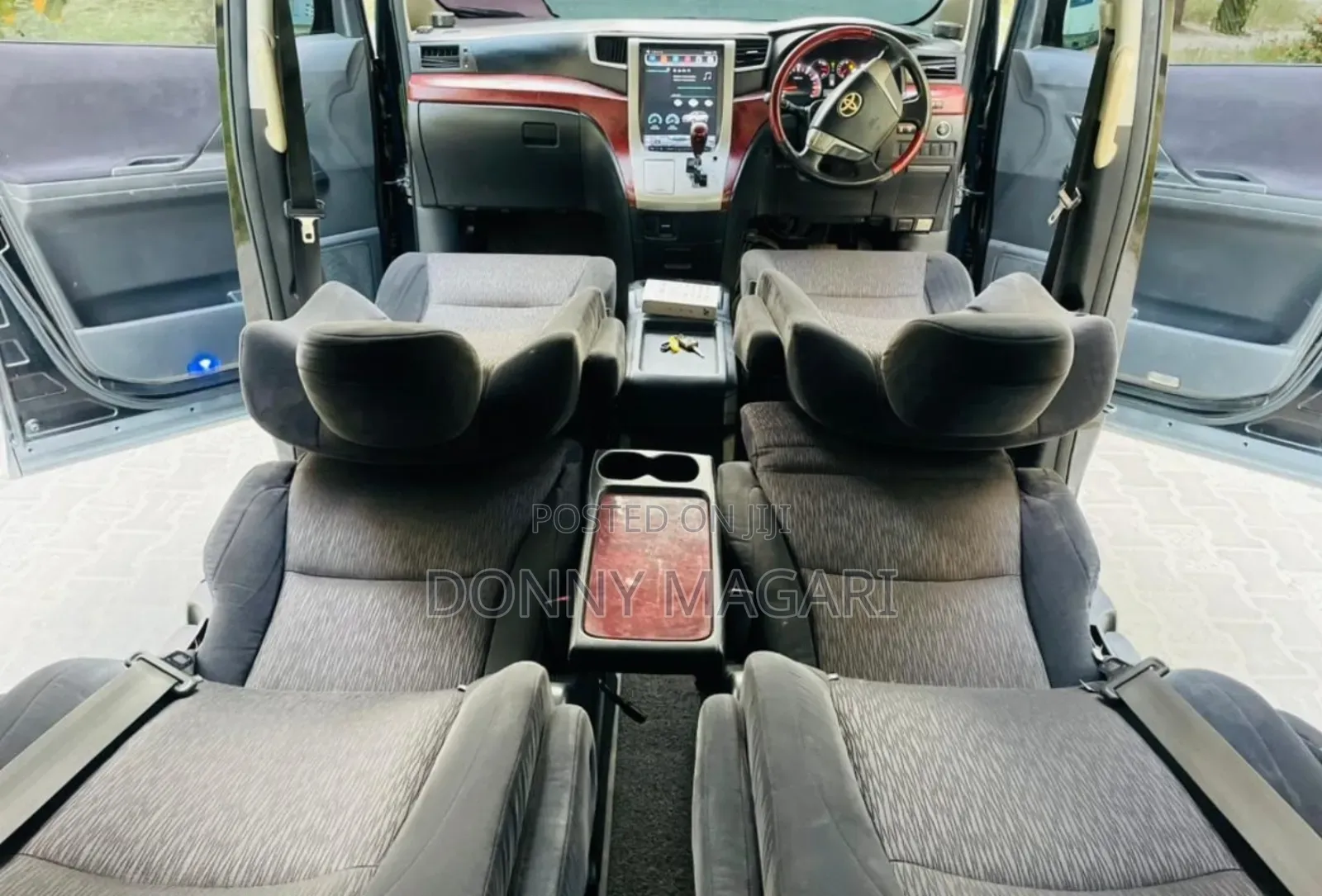 Toyota Alphard 2.4 Petrol AWD 2007 Black