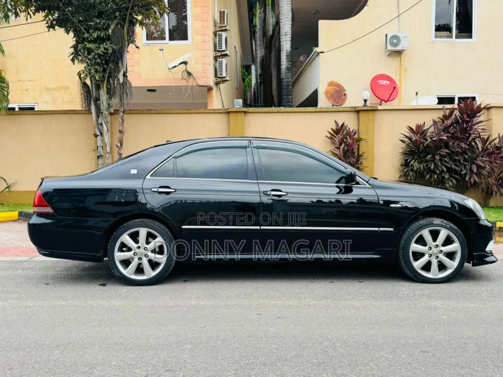 Toyota Crown 2007 Black