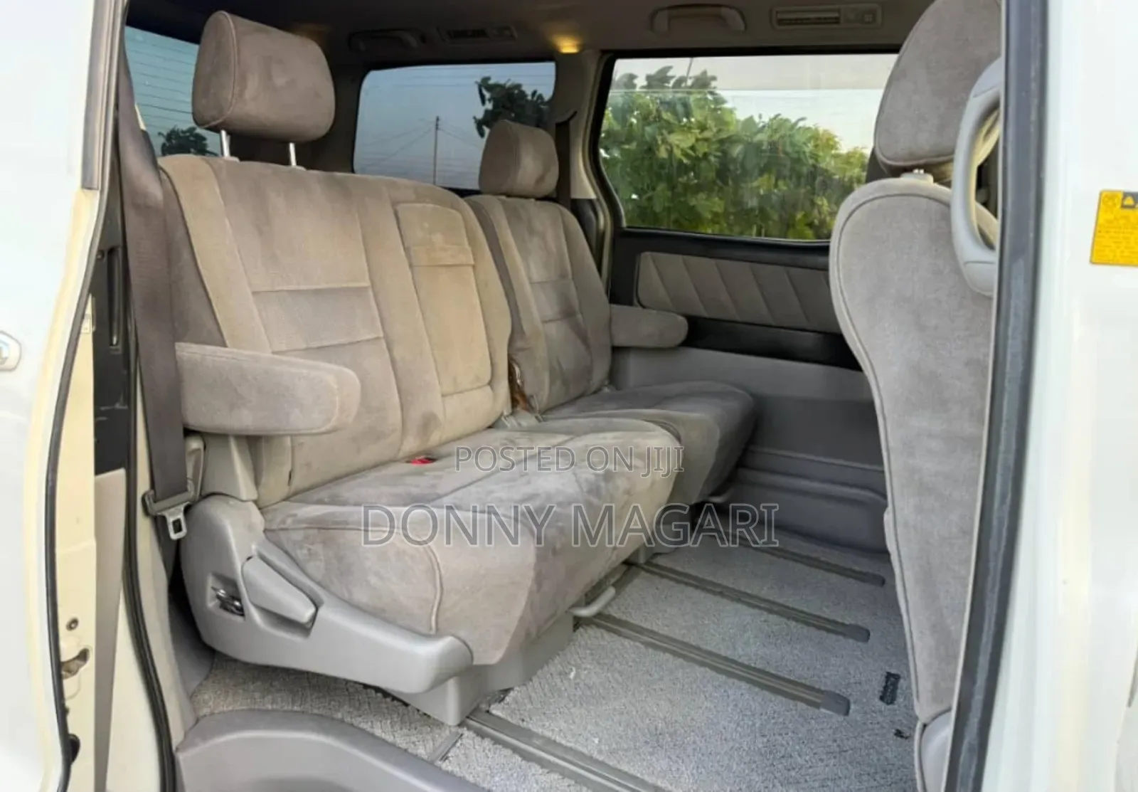 Toyota Alphard 2.4 Petrol AWD 2006 White