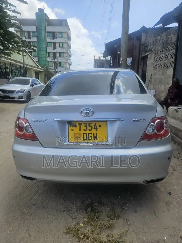 Toyota Mark X 2005 Silver