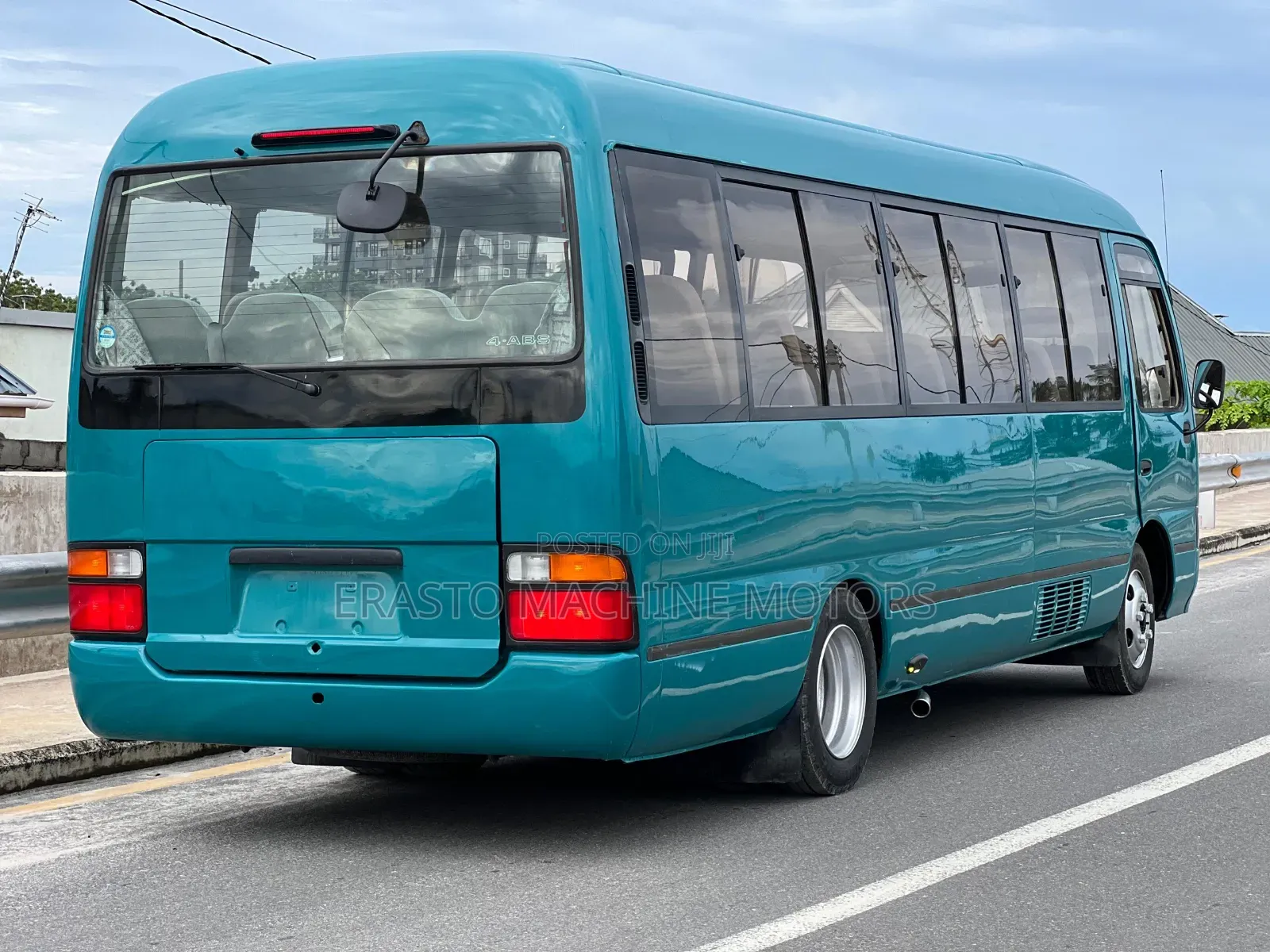 Toyota Coaster 2004 Green