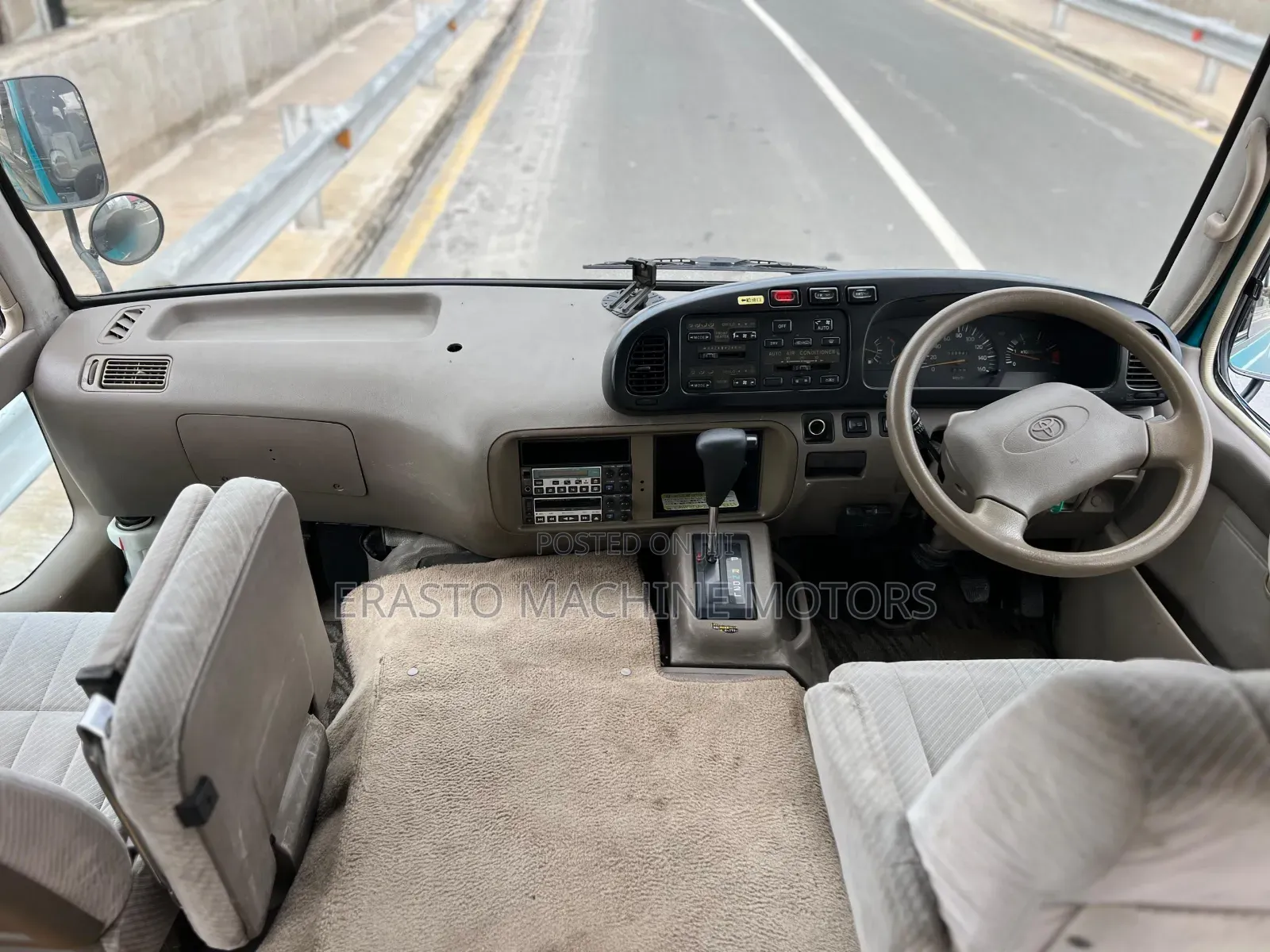 Toyota Coaster 2004 Green