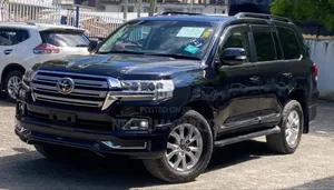 Toyota Land Cruiser 4.5 V8 VXR 2017 Black