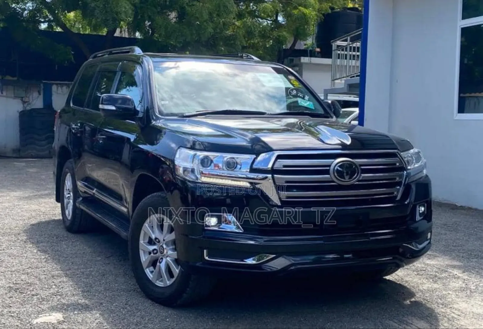 Toyota Land Cruiser 4.5 V8 VXR 2017 Black