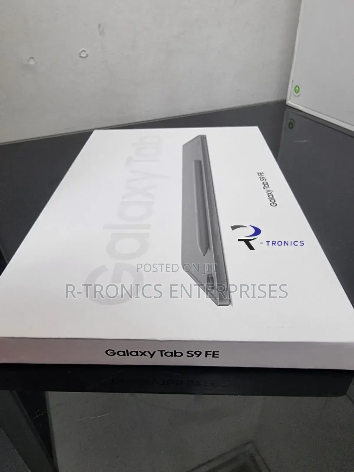 New Samsung Galaxy Tab S9 FE 128 GB Gray