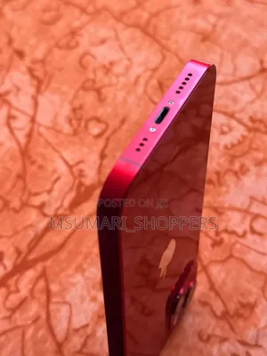 Apple iPhone 13 128 GB Red
