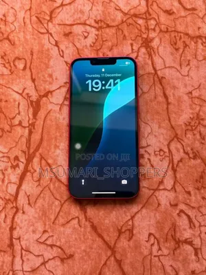 Apple iPhone 13 128 GB Red