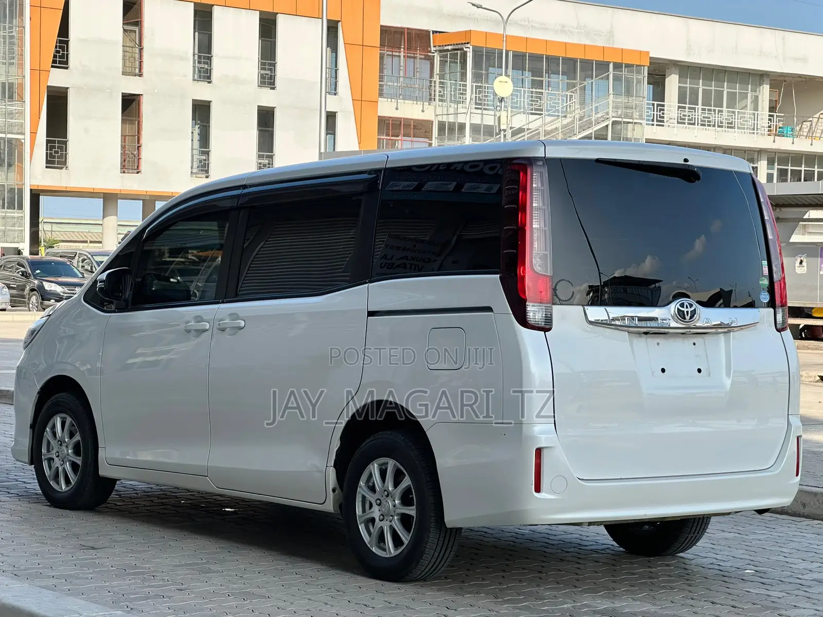 Toyota Noah 2016 White