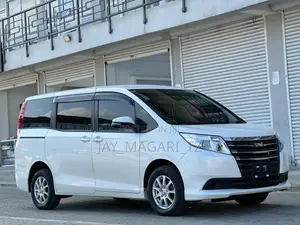 Toyota Noah 2016 White
