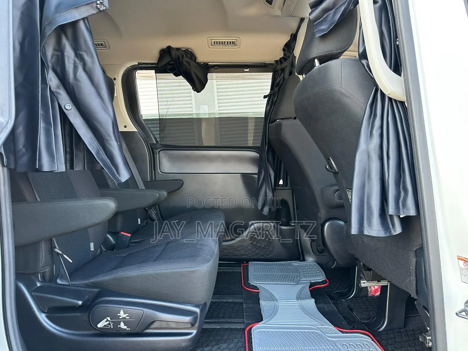 Toyota Noah 2016 White