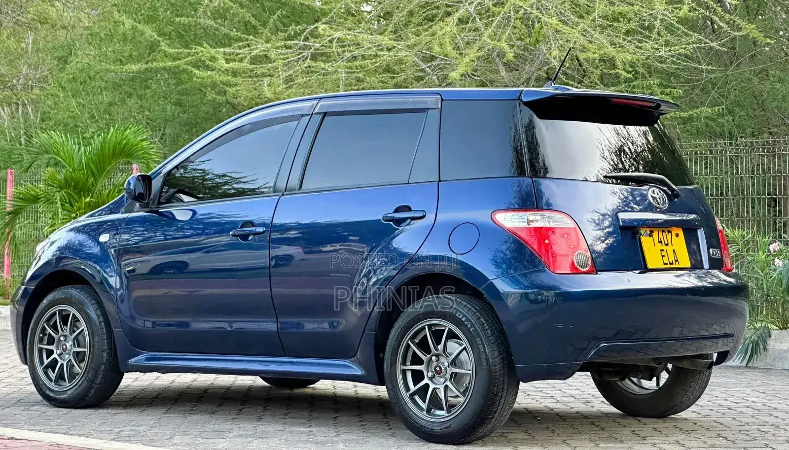 Toyota IST 2006 Blue