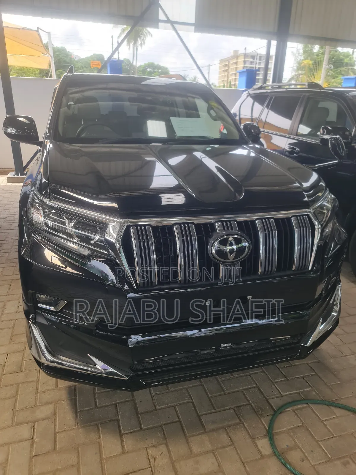 Toyota Land Cruiser Prado 2.8 2022 Black