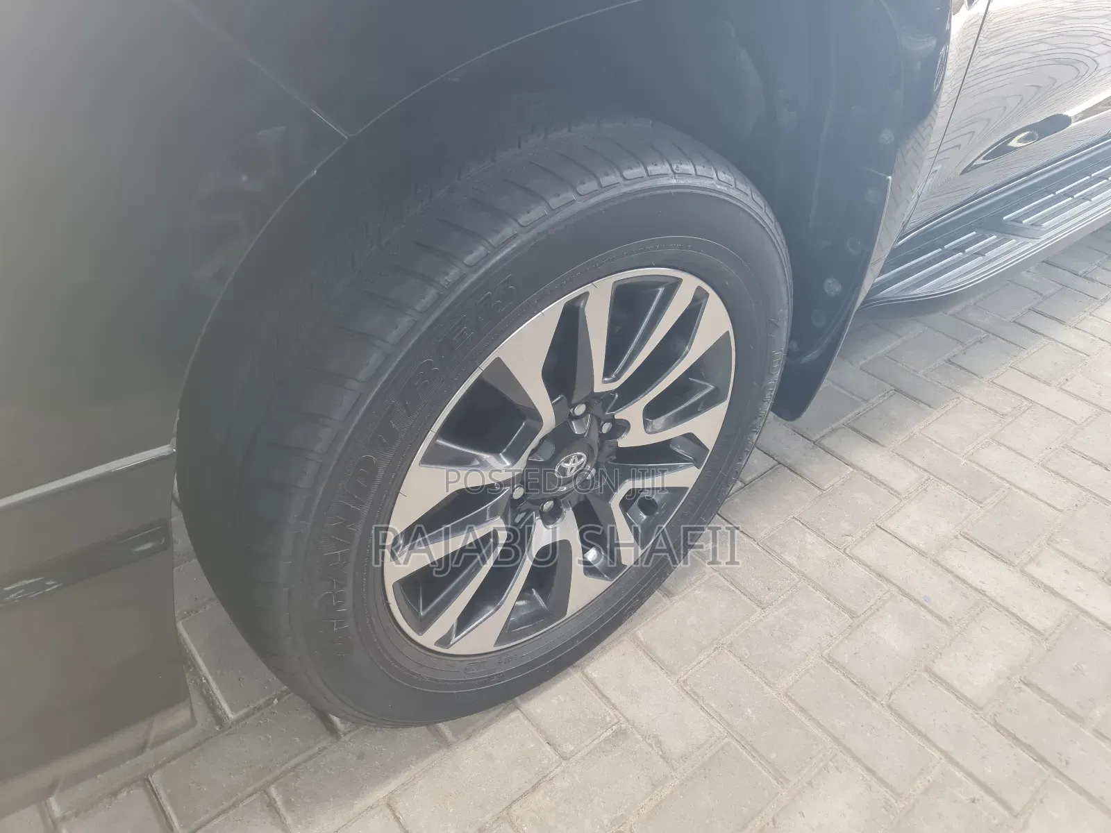 Toyota Land Cruiser Prado 2.8 2022 Black
