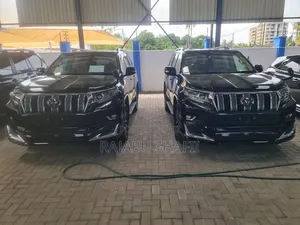 Toyota Land Cruiser Prado 2.8 2022 Black