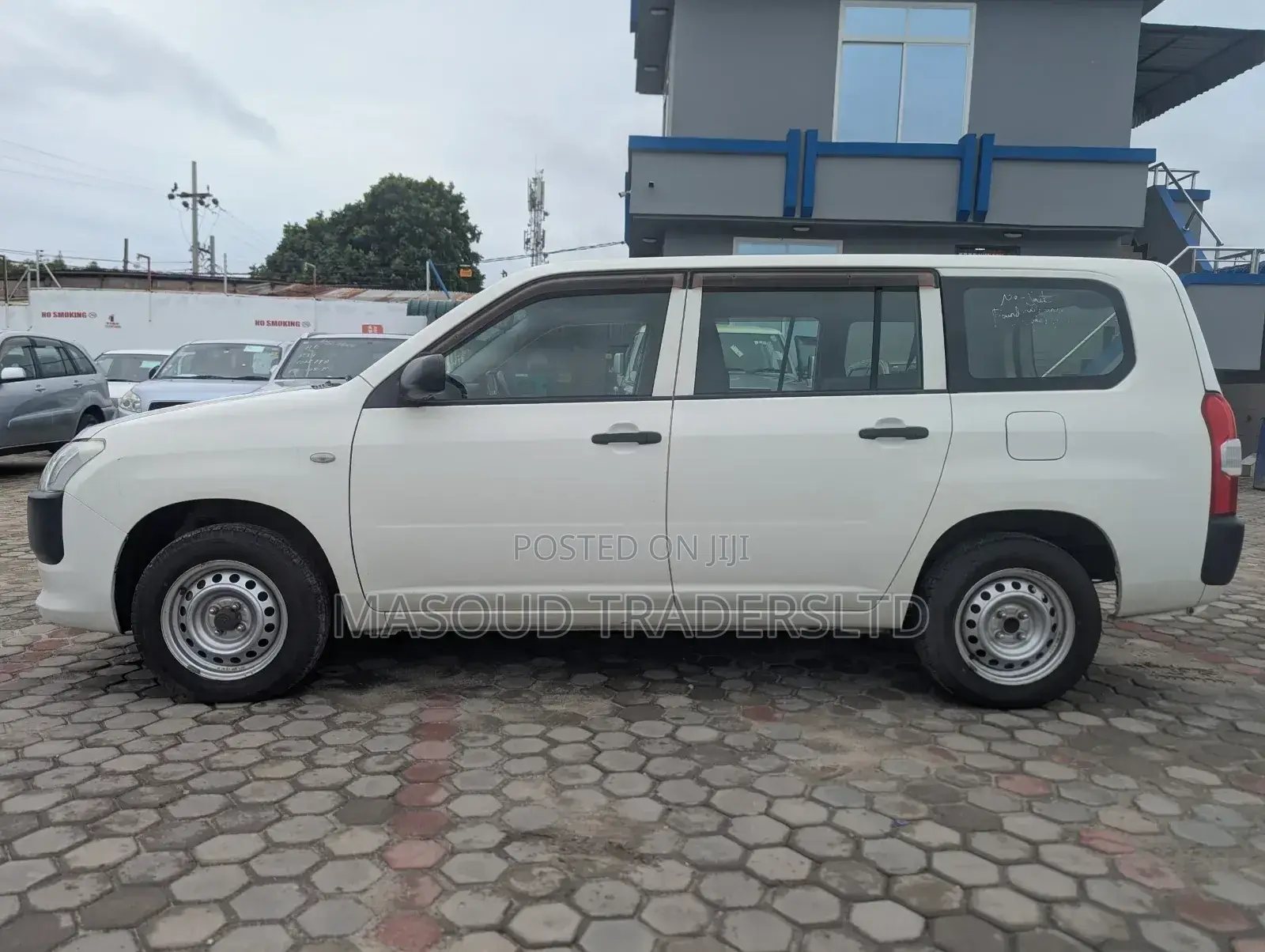Toyota Succeed SV Premium 2014 White