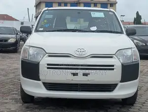 Toyota Succeed SV Premium 2014 White