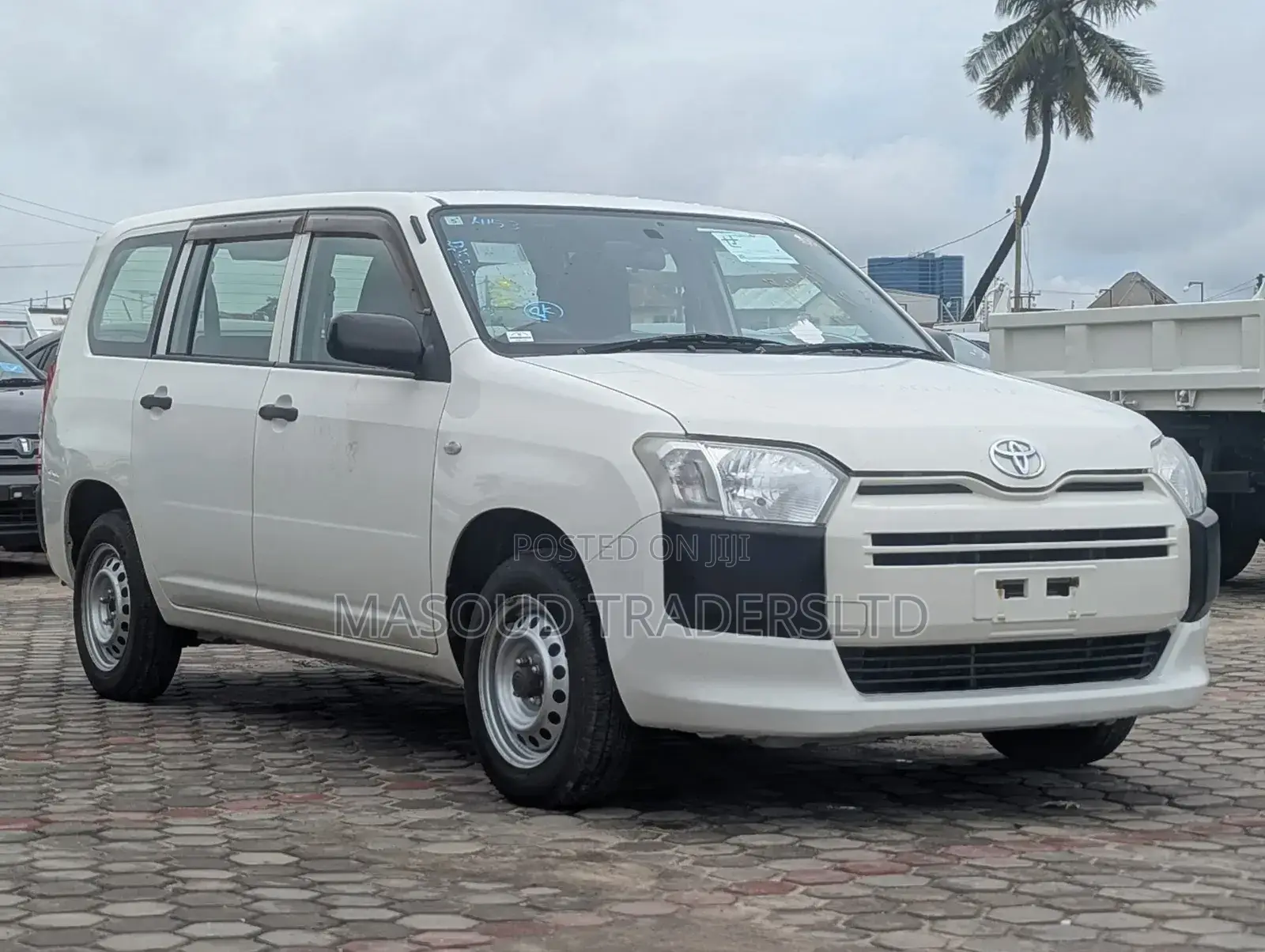 Toyota Succeed SV Premium 2014 White