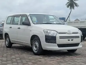 Toyota Succeed SV Premium 2014 White