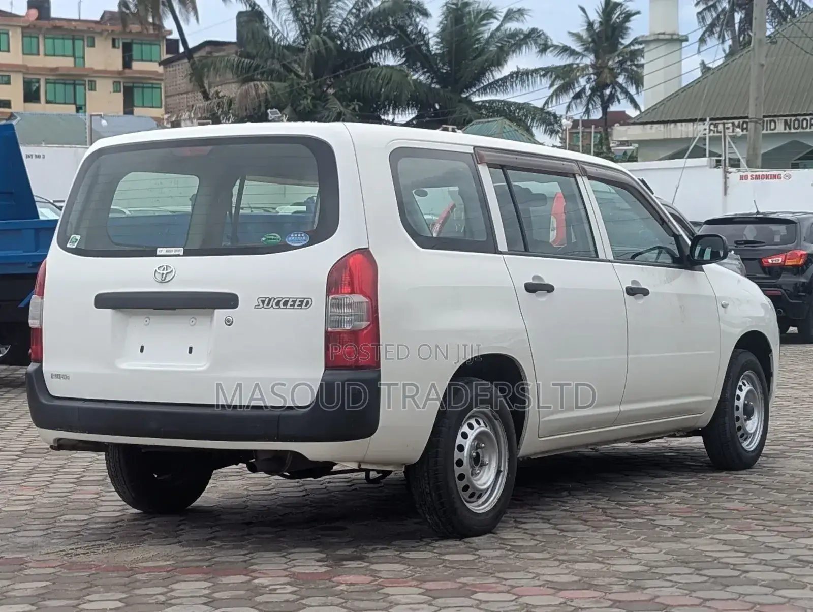 Toyota Succeed SV Premium 2014 White