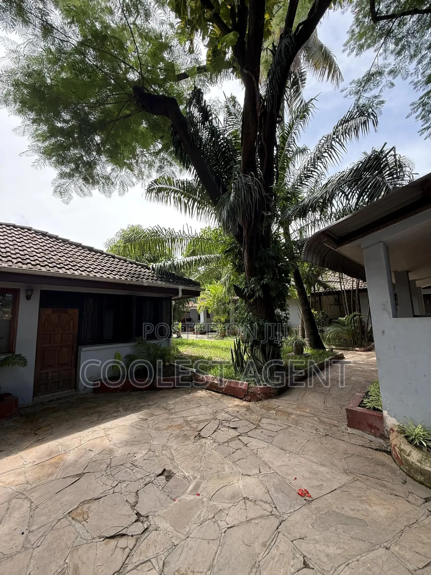 Furnished Studio Apartment in Coolest Estate, Kijitonyama for rent
