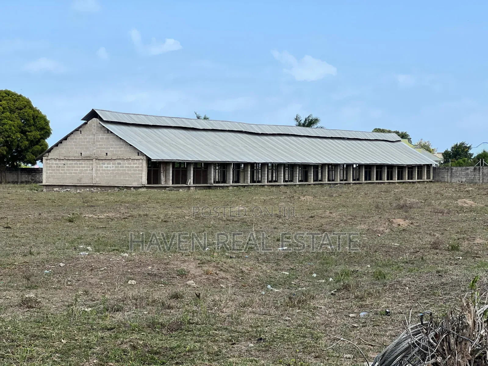 Eneo La Ekari 9 La Ufugaji Wa Kuku Linauzwa Kiaraka, Mapinga