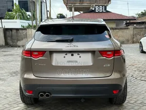 Jaguar F-Pace 20d R-Sport 2017 Gold
