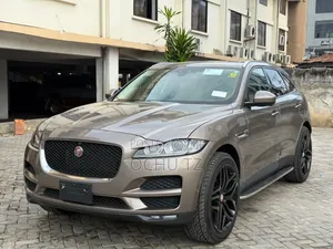 Jaguar F-Pace 20d R-Sport 2017 Gold