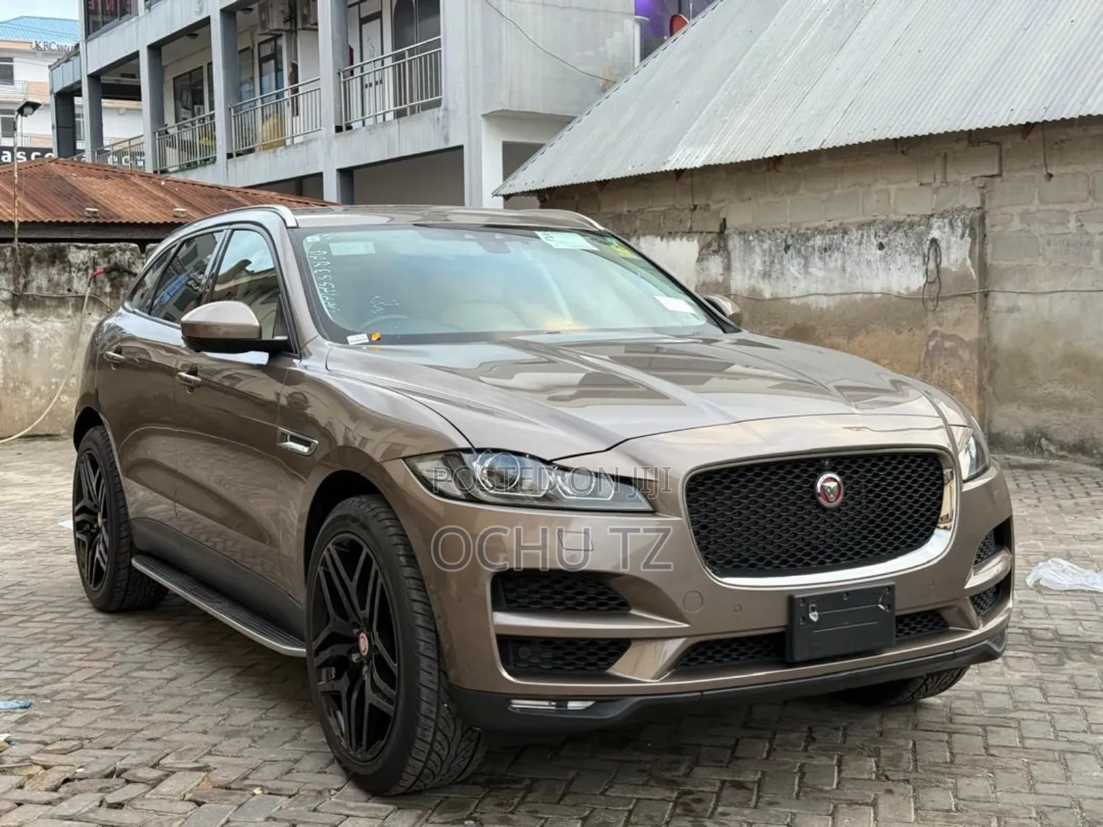Jaguar F-Pace 20d R-Sport 2017 Gold
