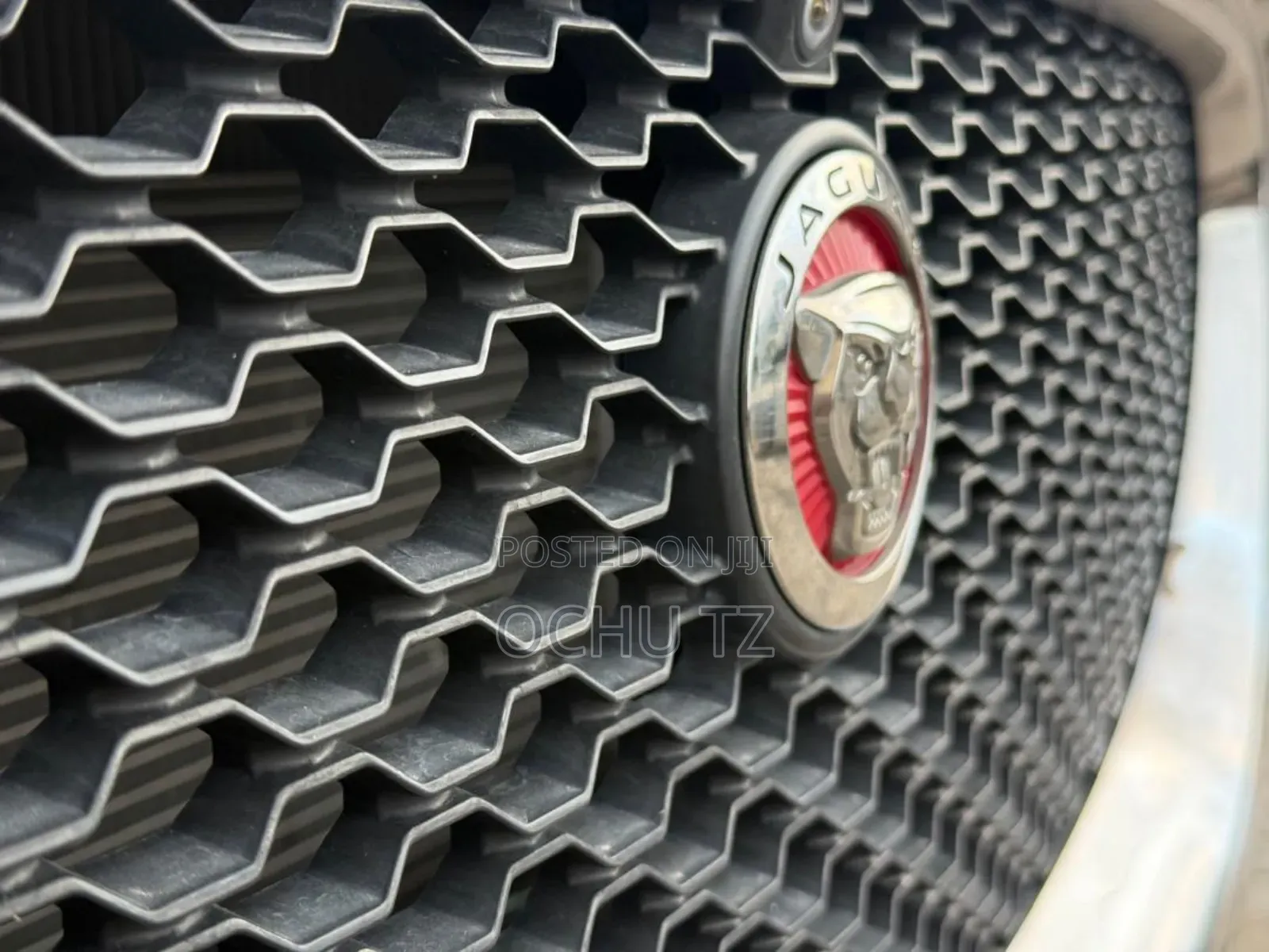 Jaguar F-Pace 20d R-Sport 2017 Gold