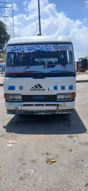 Toyota Coaster 1999