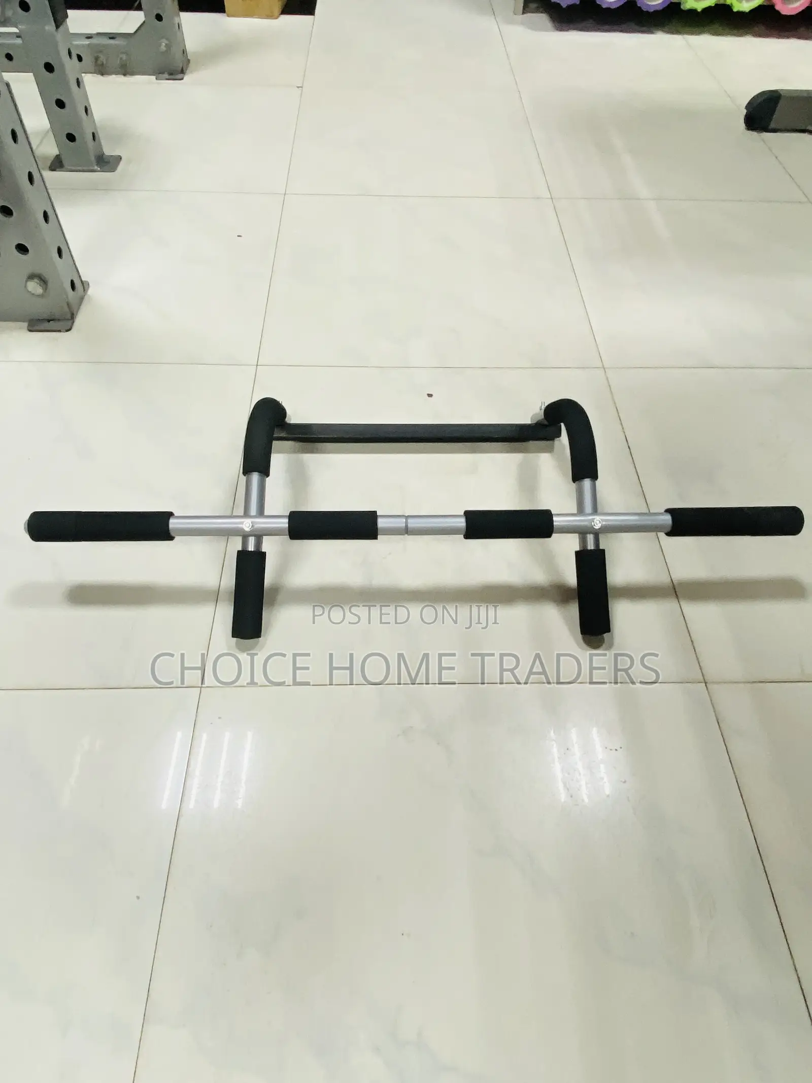 Body Workout Bar/Pull-Up Bar