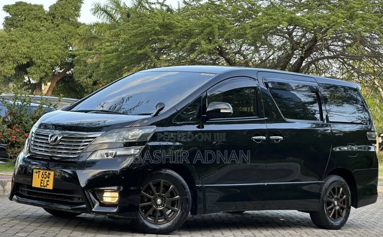 Toyota Vellfire 2010 Black