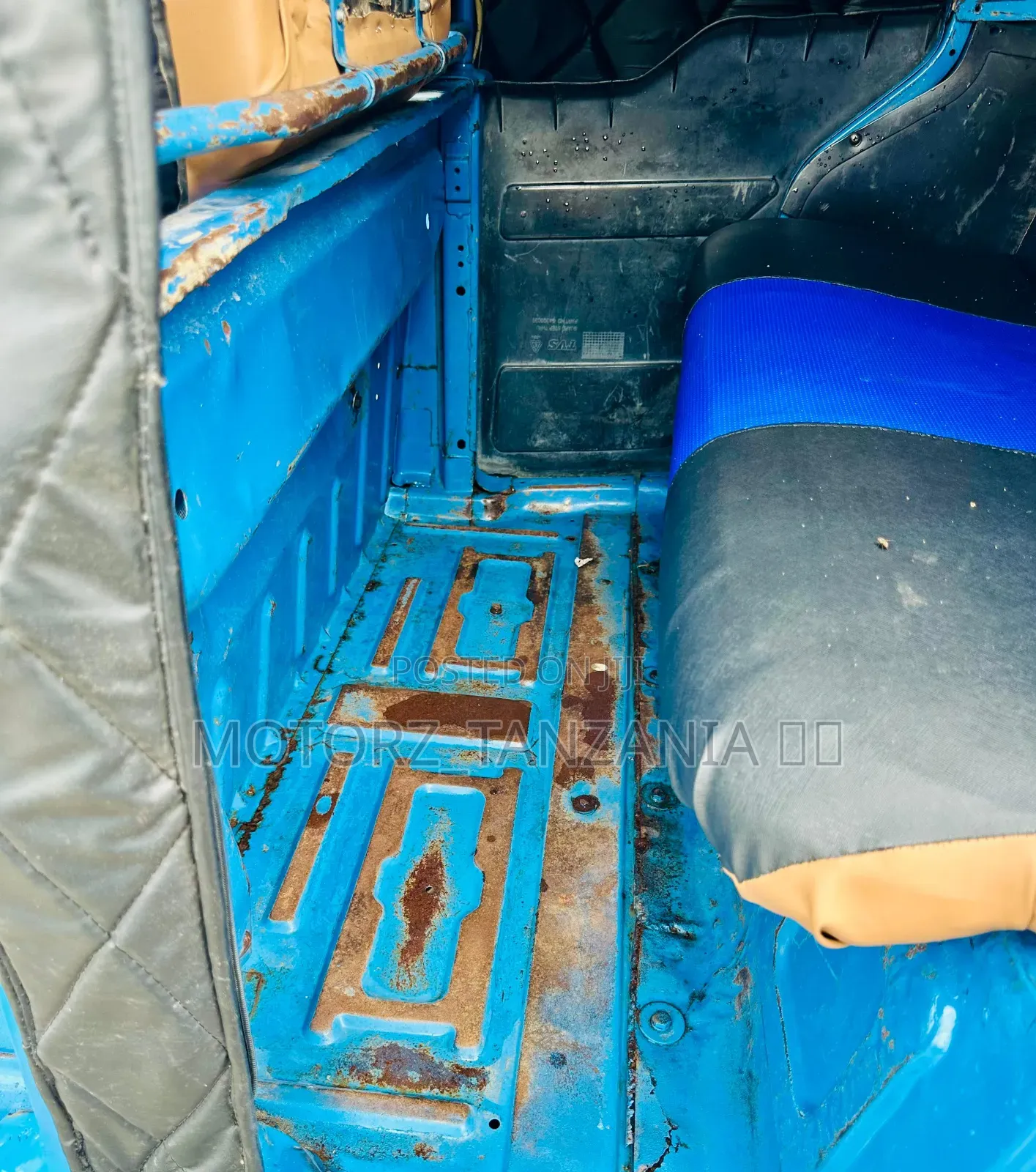 TVS Apache 180 RTR 2022 Blue