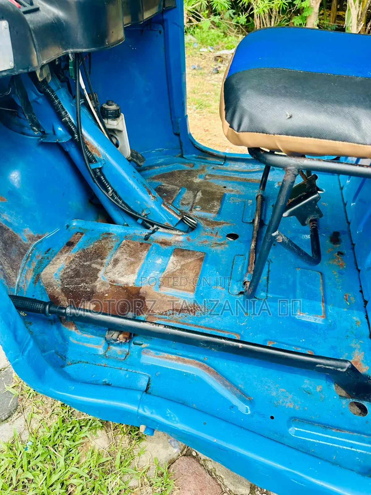 TVS Apache 180 RTR 2022 Blue