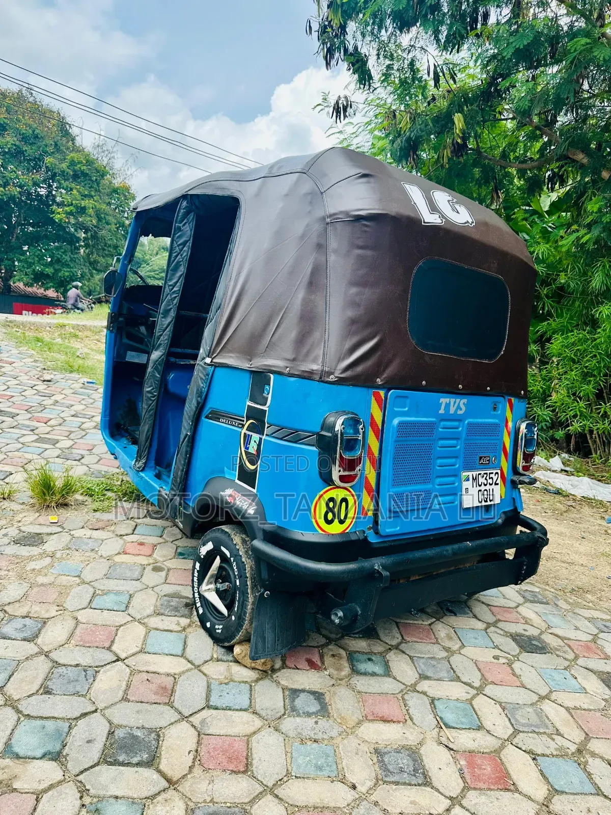 TVS Apache 180 RTR 2022 Blue