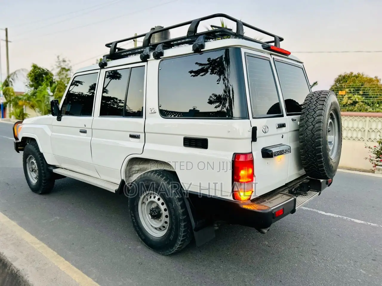 Toyota Land Cruiser 2022 White