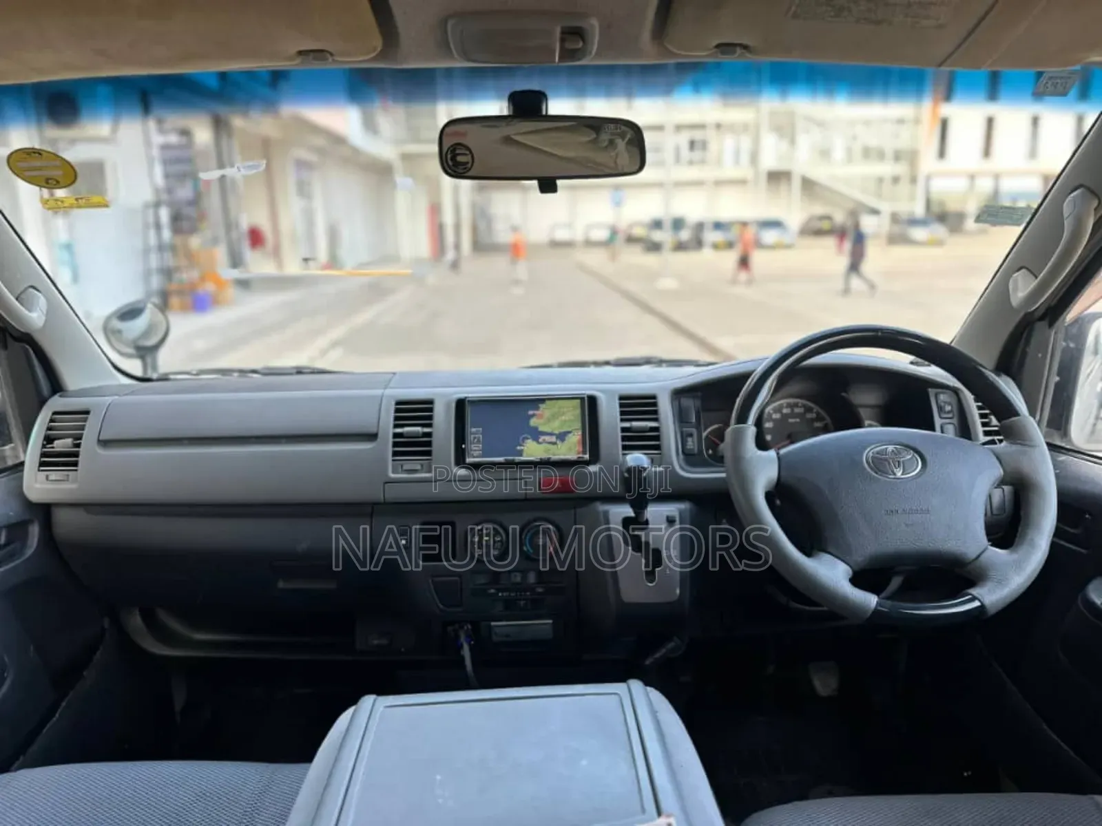 Toyota HiAce 2008 White